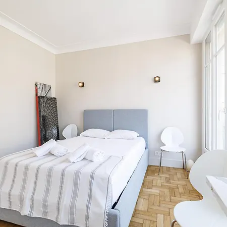 Cosy Rooftop - Happy